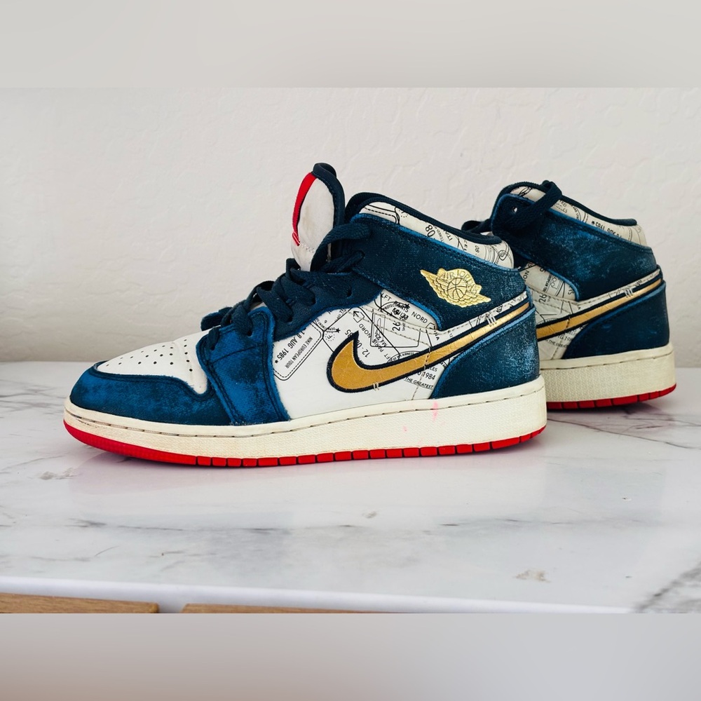 JORDAN 1 MID SE GS 'TAKE FLIGHT' - Picture 6 of 11